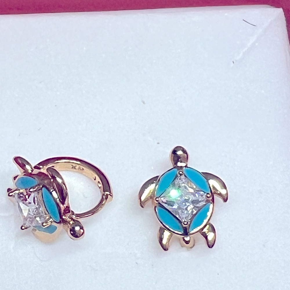 Earrings - Picture 2 of 2